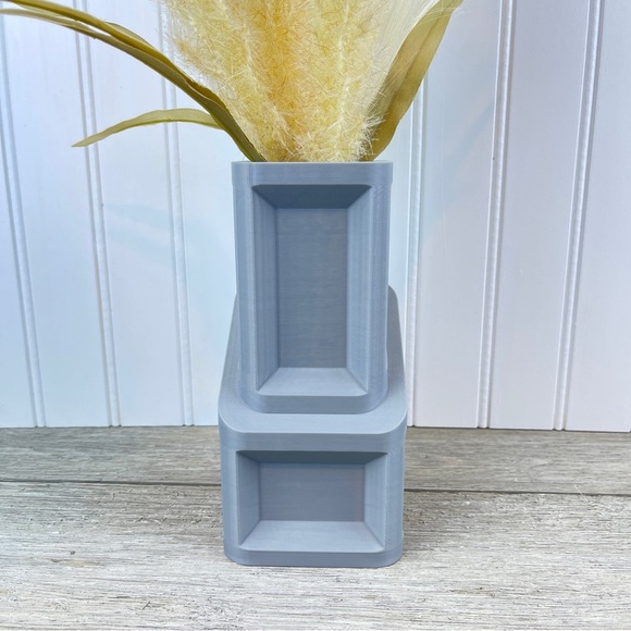 Unique Modern Vase, The Cano Vase, Flower Vase, Dried Flowers, Preserved Flowers - Picture 1 of 6